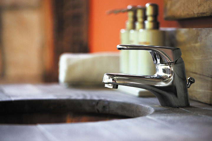 A2B Plumbers are able to fix any leaking taps you may have in Featherstone. 